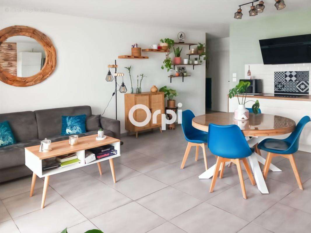 Appartement à MARSEILLE-9E