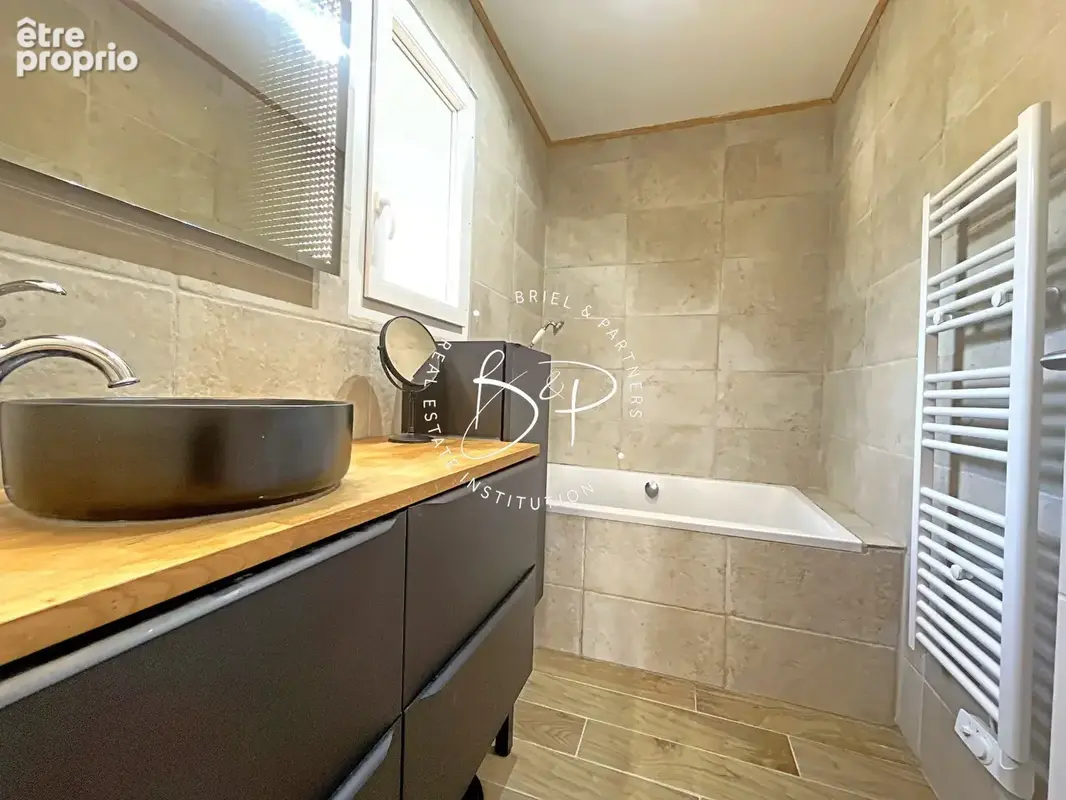 Maison Lorgues proche du centre 4 chambres - photo 11