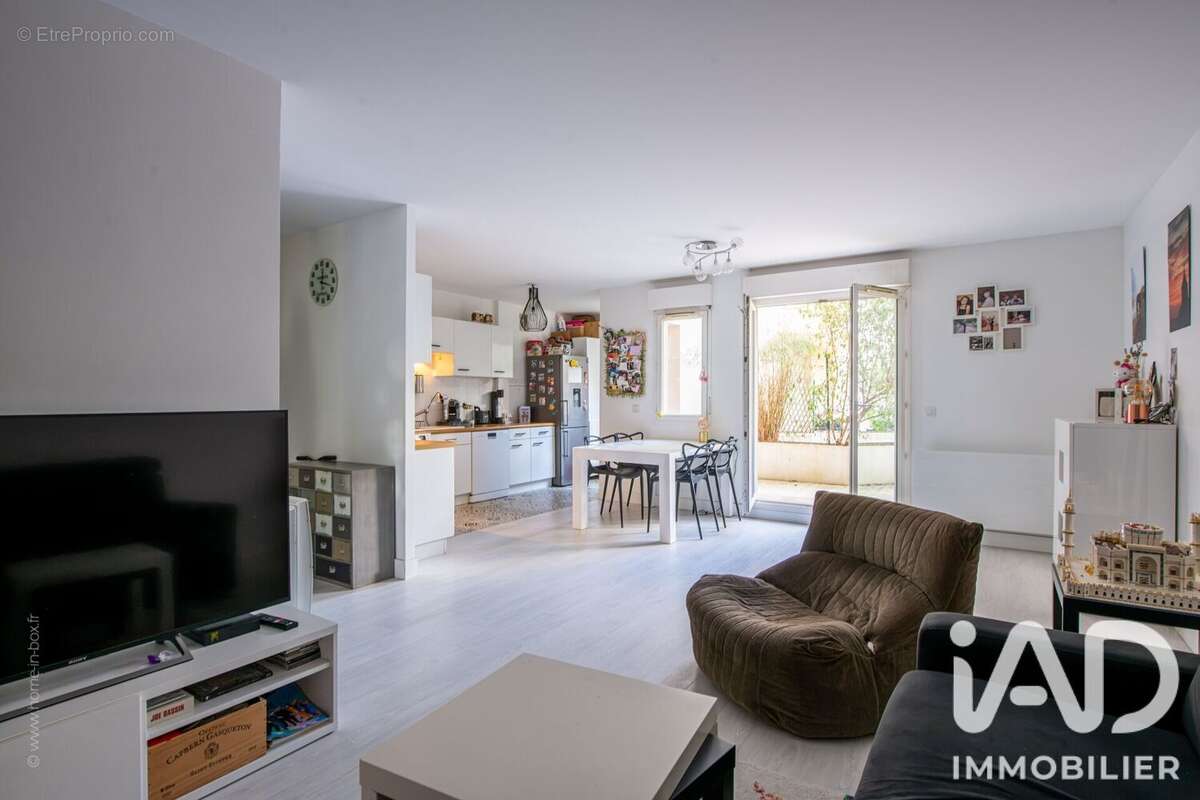 Photo 2 - Appartement à MONTROUGE