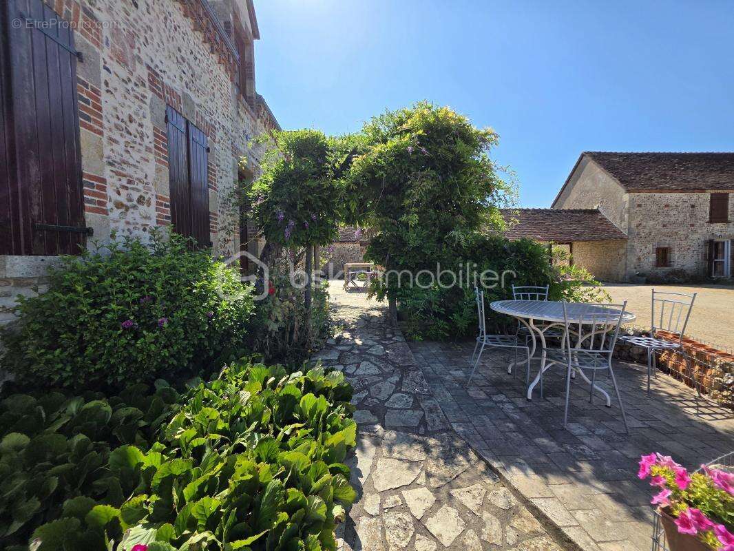 Propriété d'exception de 240m² 8 pièces - photo 27