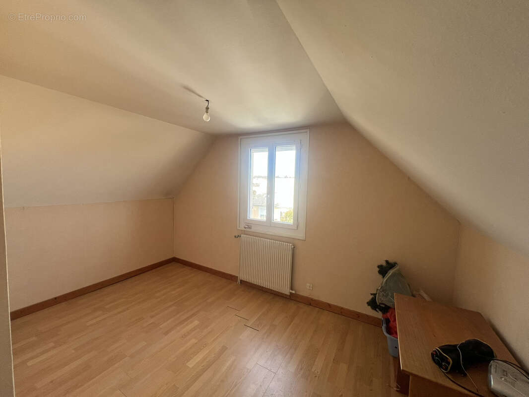 Maison à CHAROLLES