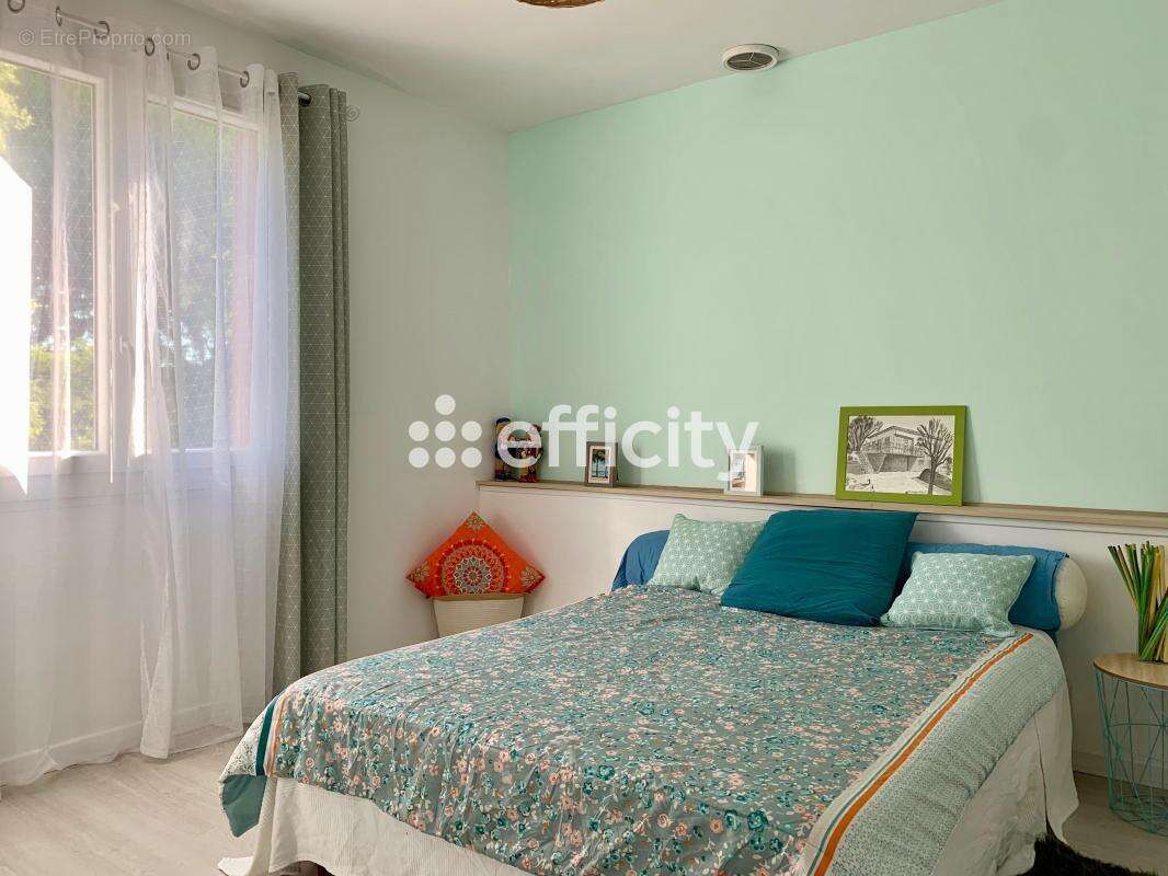 Maison à COURNONTERRAL