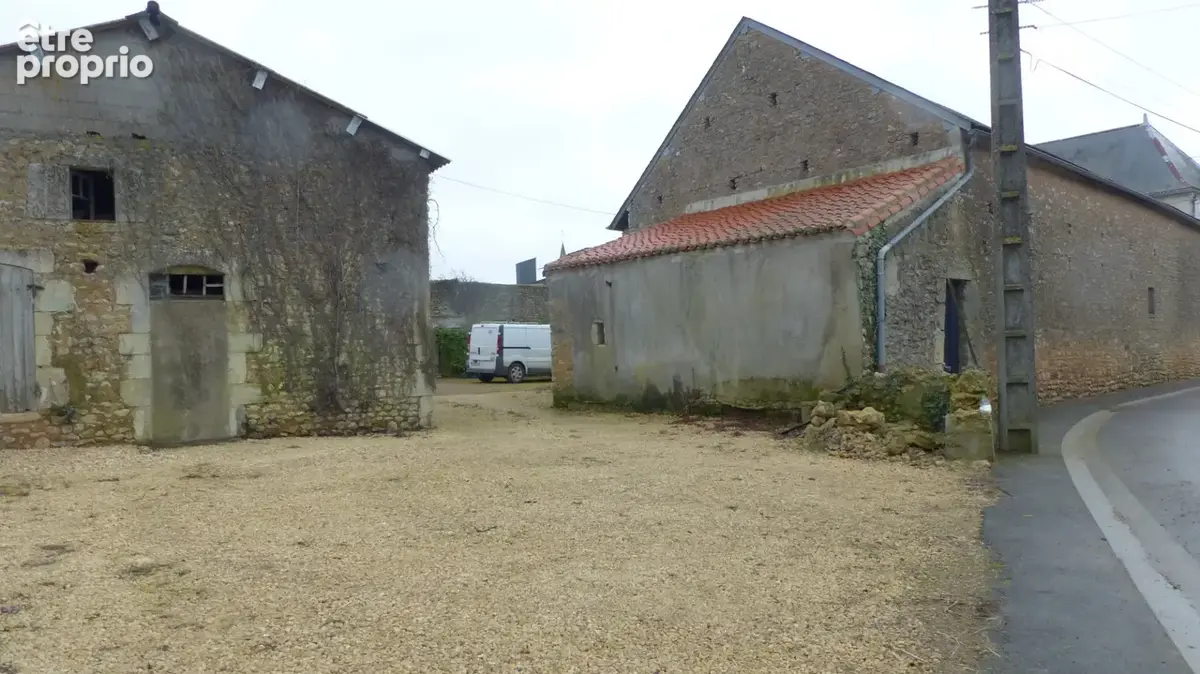 Dpt Deux Sèvres (79), à vendre proche de AIRVAULT maison P5, terrain 1335 m² - photo 7