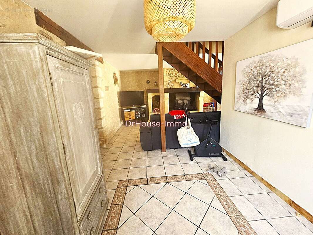 Maison à SAINT-LEON-SUR-L'ISLE