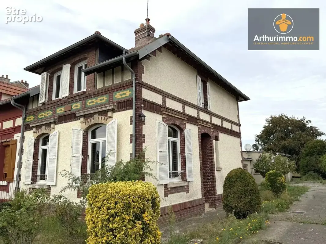 Maison à CHOISY-AU-BAC