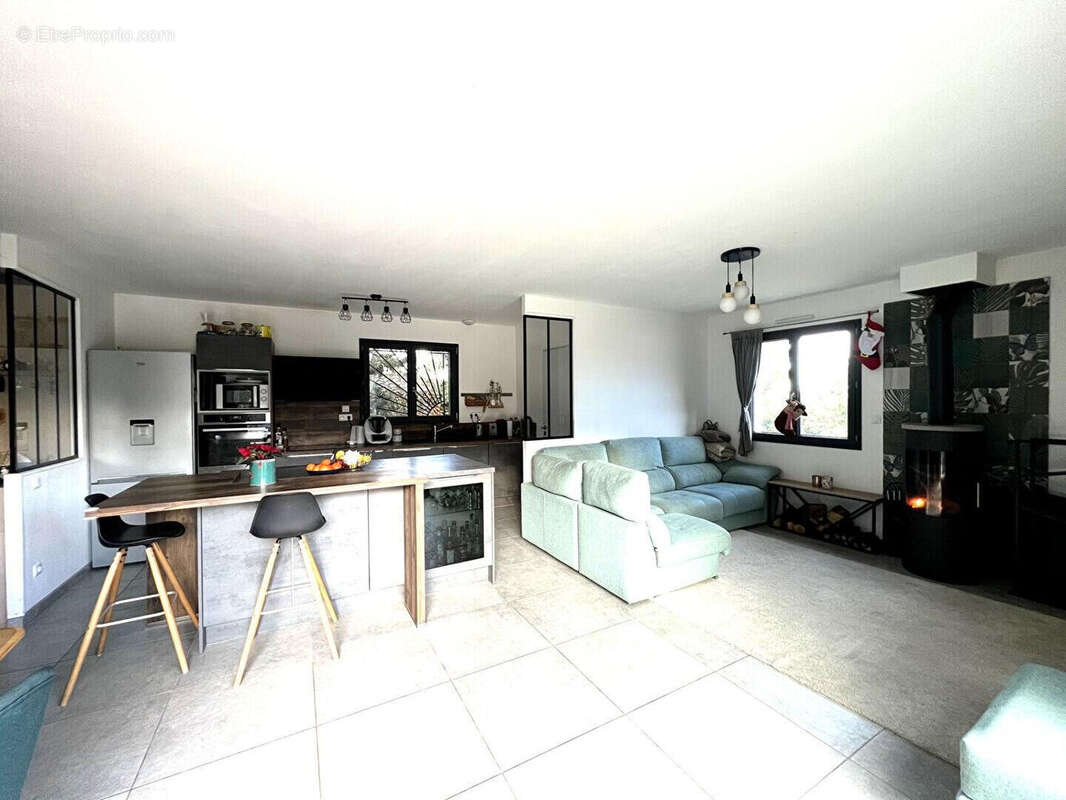 Maison à LA VALETTE-DU-VAR