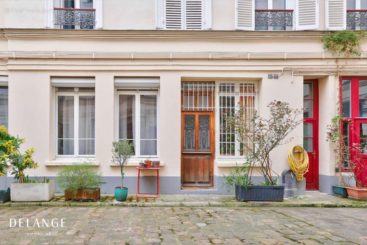 Appartement à PARIS-18E