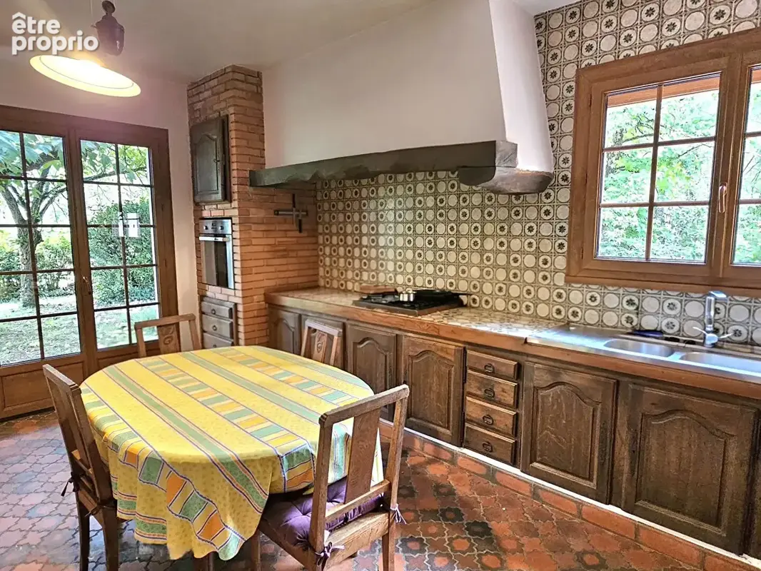 Maison Atypique avec studio indépendant, garage et Grand Terrain Arboré - photo 9