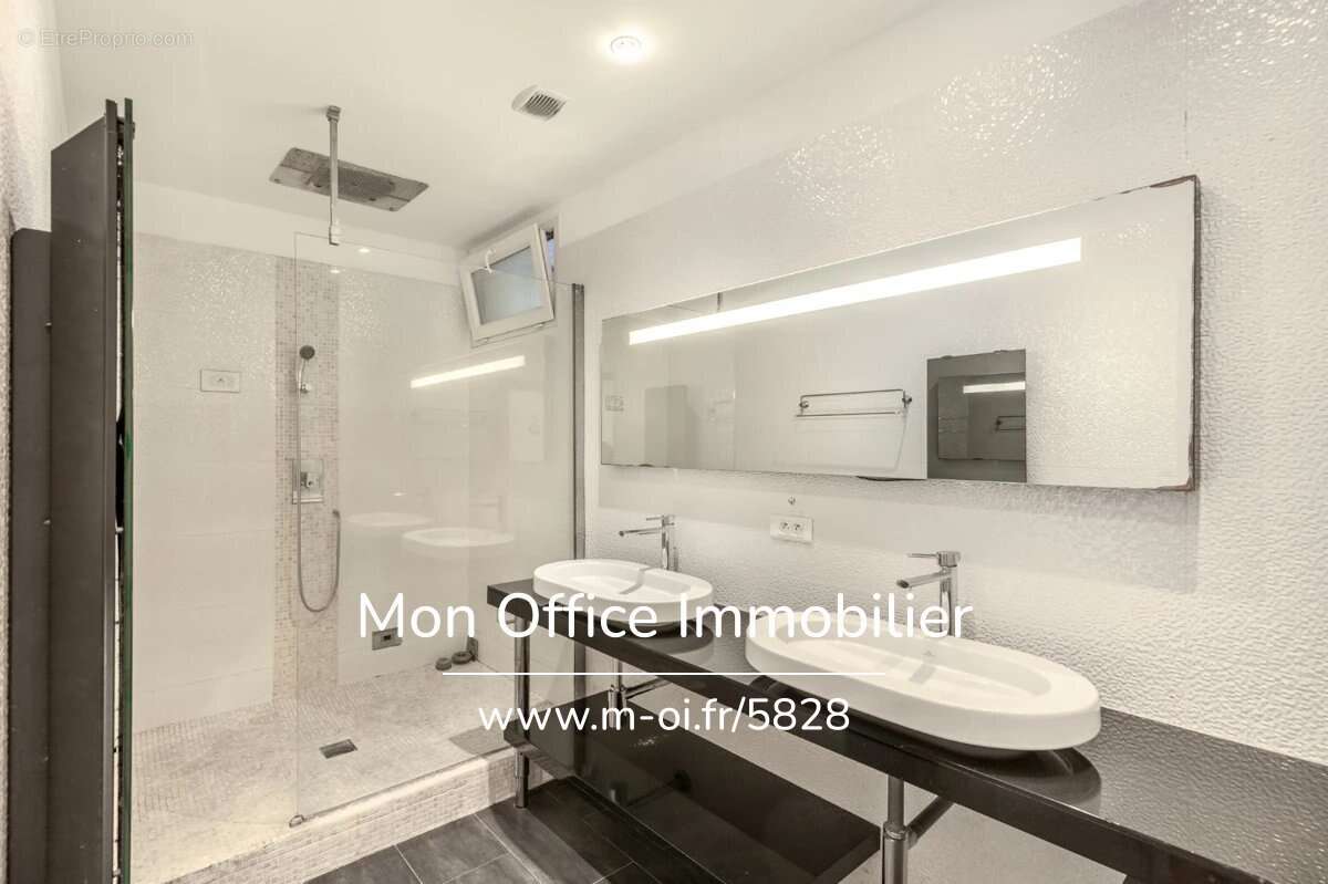 Commerce à MARSEILLE-6E