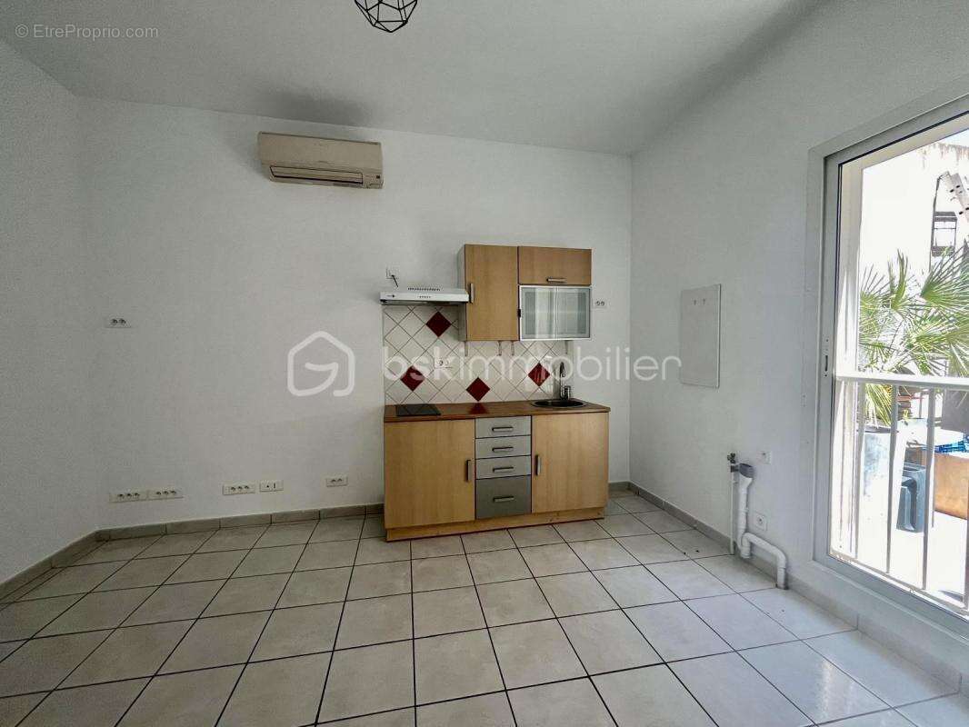  PIGNAN – Ensemble immobilier maison et appartement indépendant  - photo 11