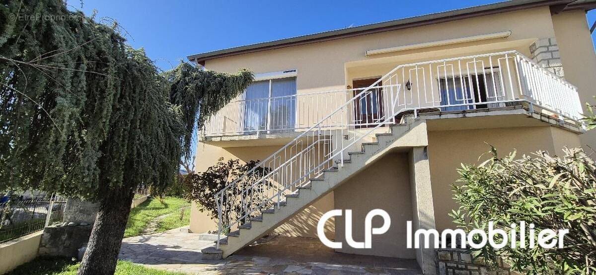 Maison à MONTELIMAR