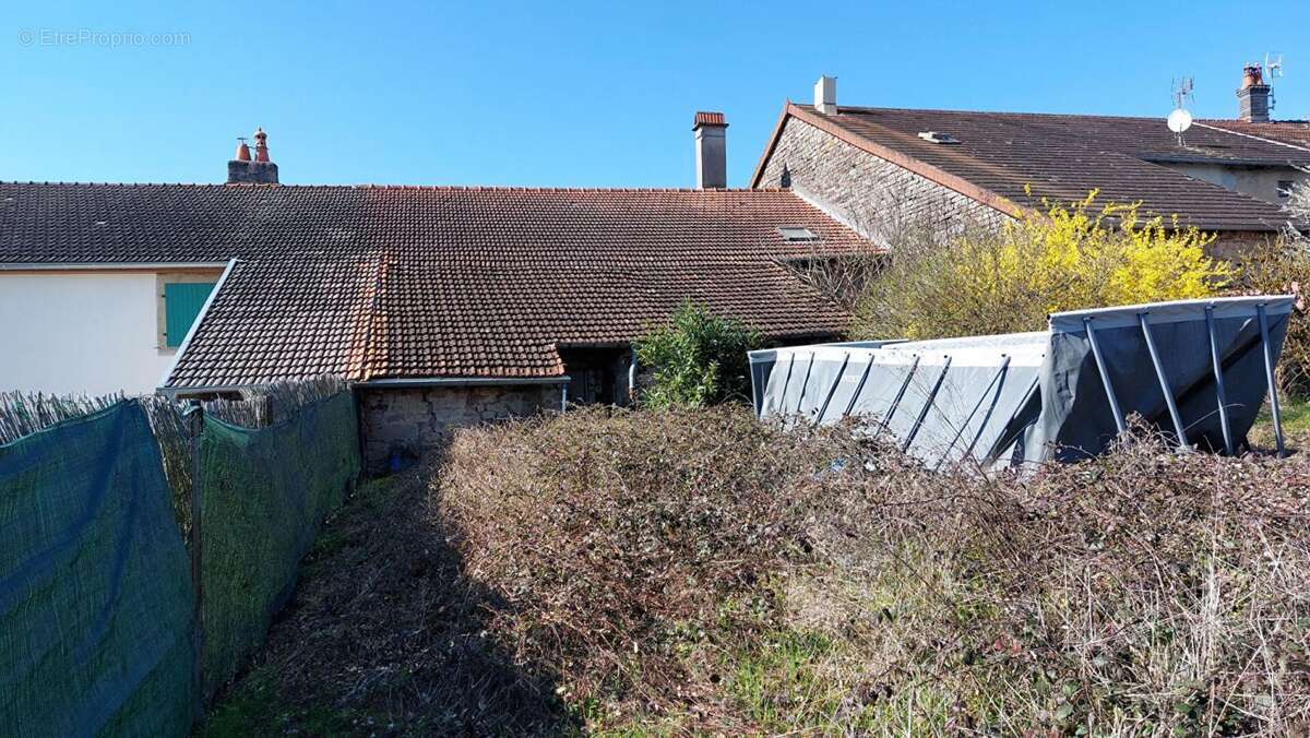 Maison à SELLES