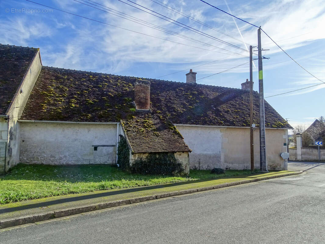Maison ancienne de plain-pied à Fontguenand - photo 10