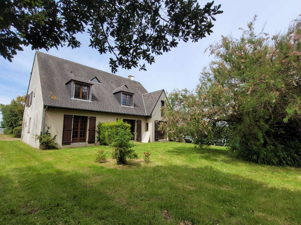 Grande maison familiale à Barfleur avec jardin plein Sud ! - photo 12