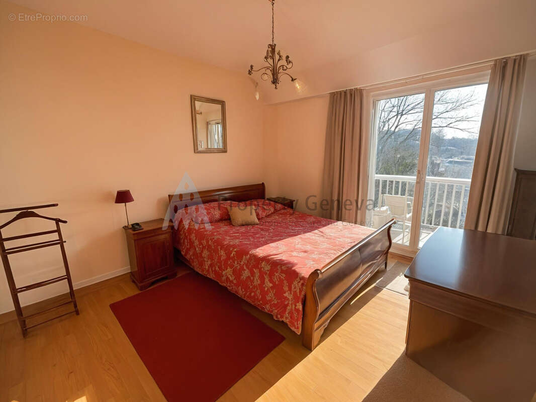 Appartement à FERNEY-VOLTAIRE
