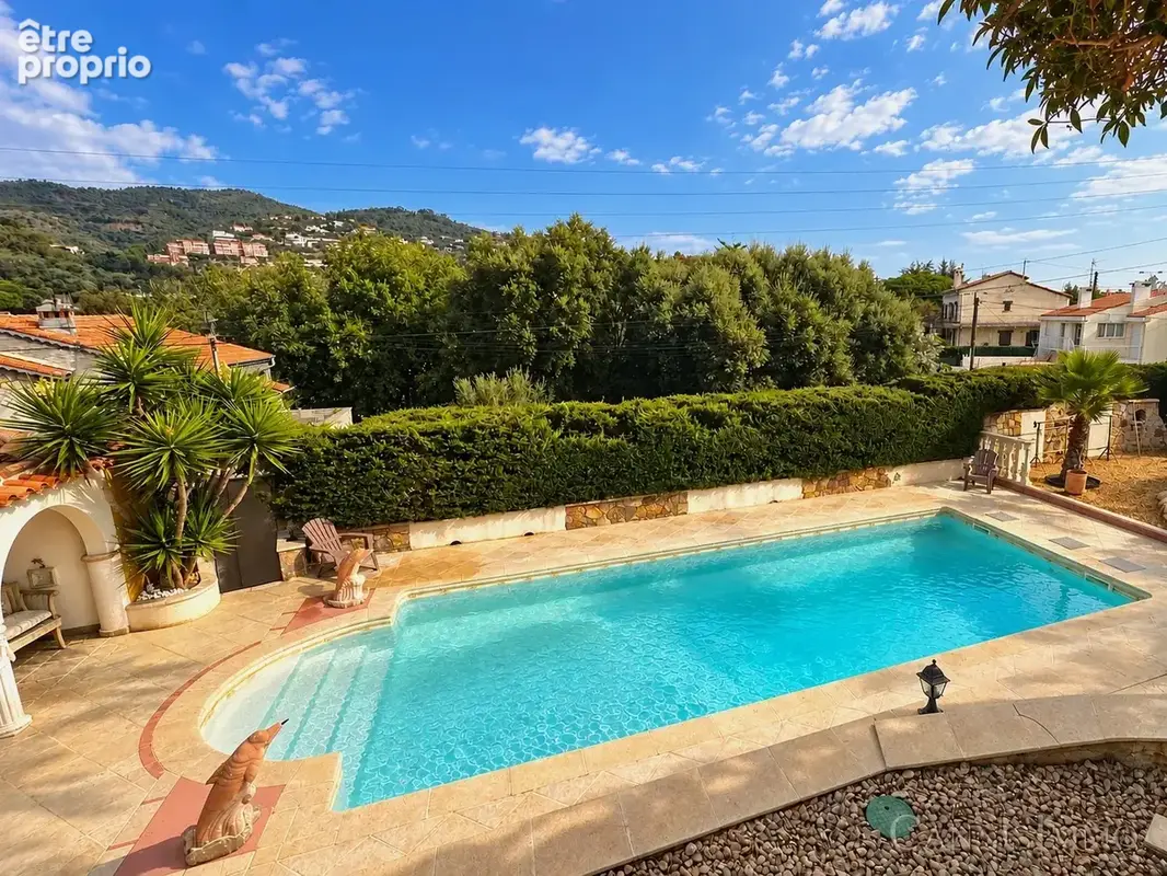 Mandelieu-la-napoule – minelle  villa de 326 m² avec piscine - photo 2