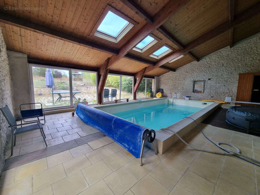 Maison à FRANCHEVILLE