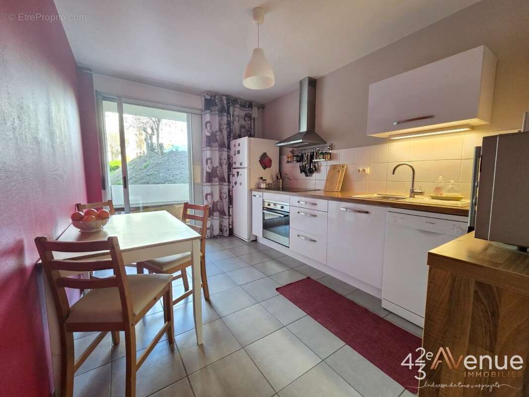 Appartement à SAINT-ETIENNE