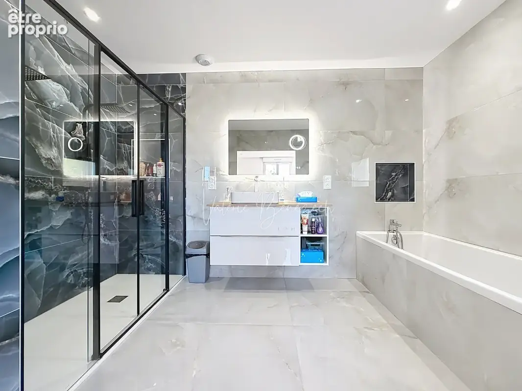 Villa avec piscine et grand entrepôt   À 15 minutes St-Affrique - photo 8