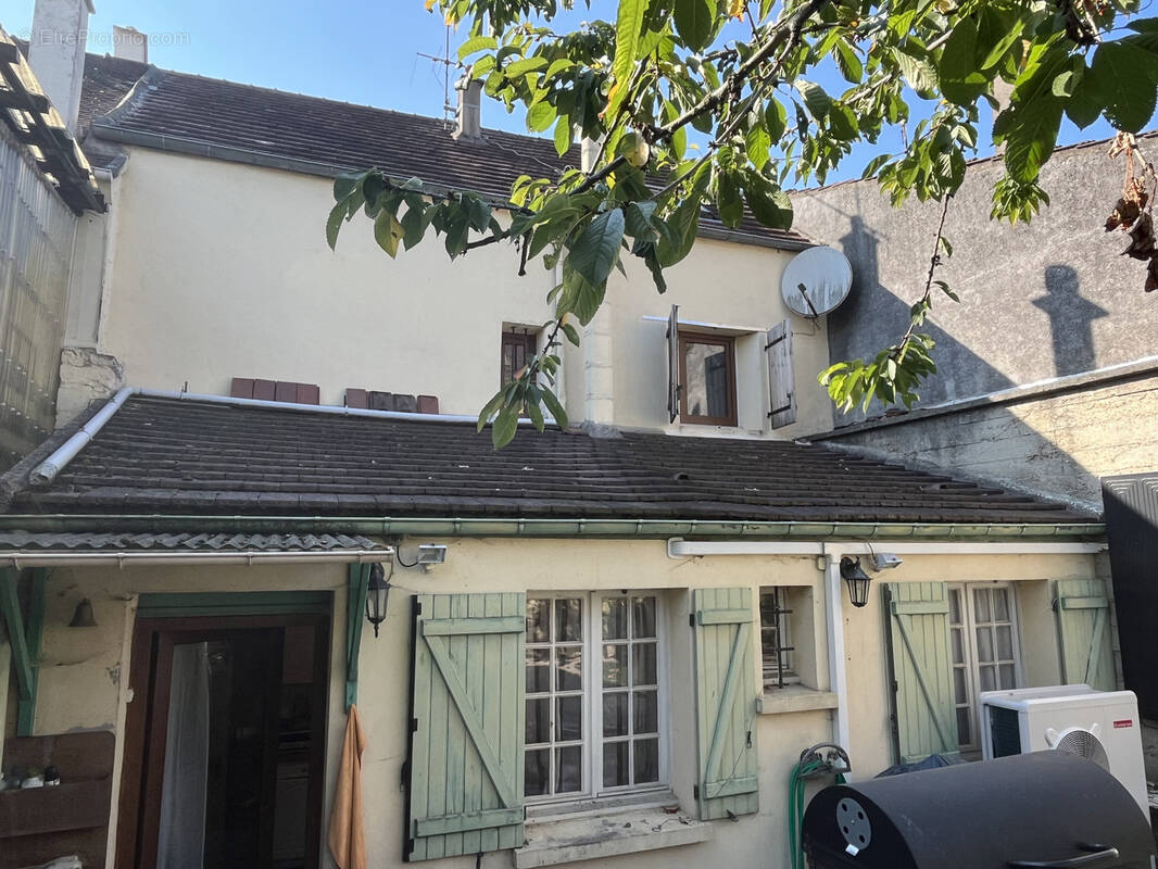 Maison à PONT-SAINTE-MAXENCE