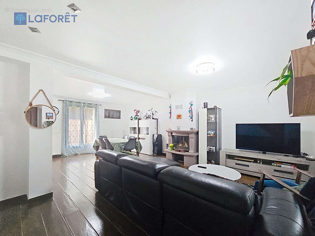 Maison à LAGNY-SUR-MARNE