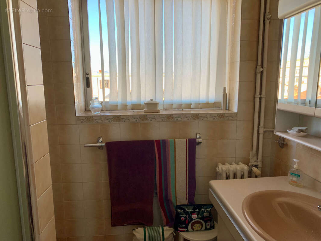 Appartement à MARSEILLE-8E