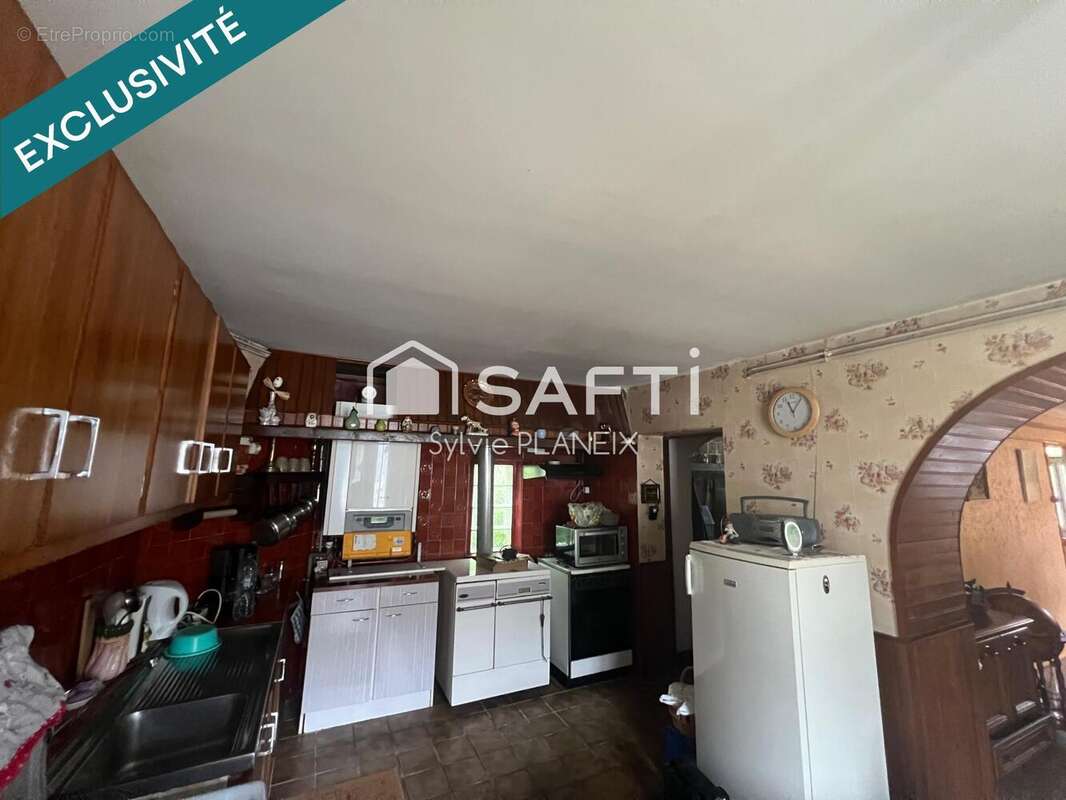 Maison 133 m² à Magnat-L'etrange  - photo 5