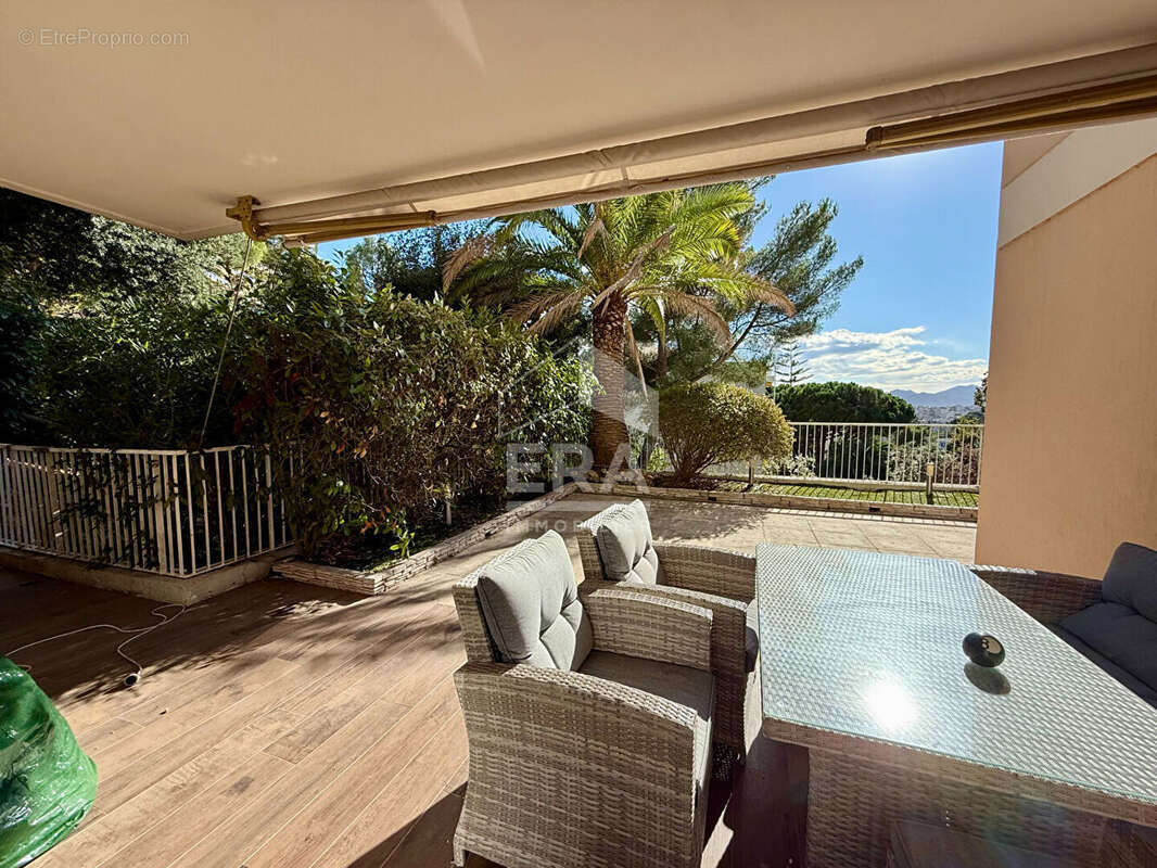 Appartement à LE CANNET