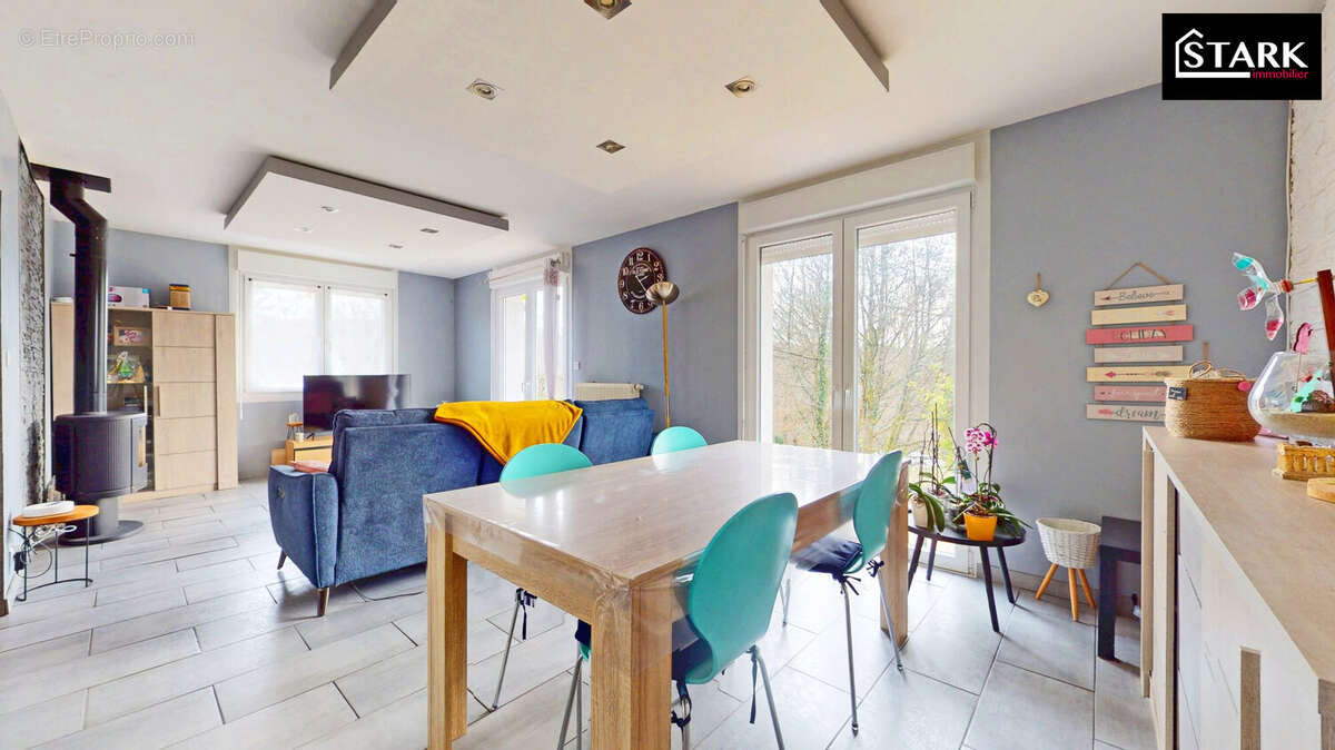 Maison à CLAIREGOUTTE