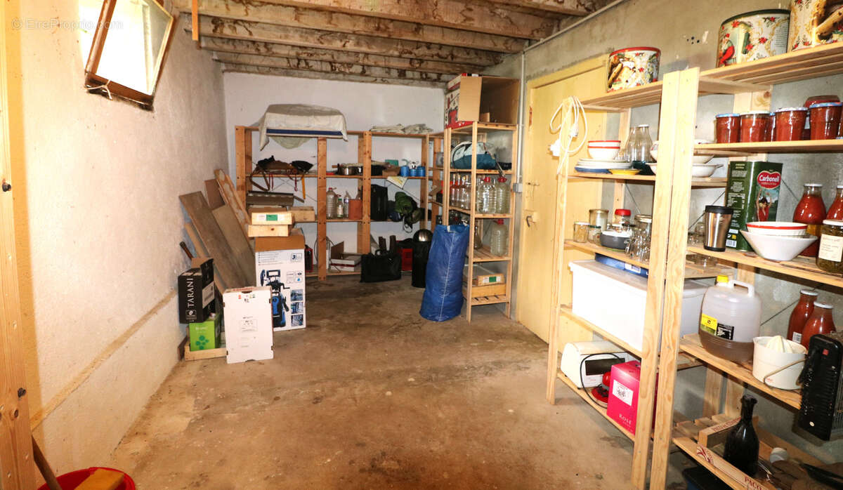 Maison à MONLEON-MAGNOAC