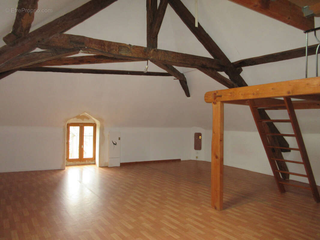 Maison à SAINT-MARCEL