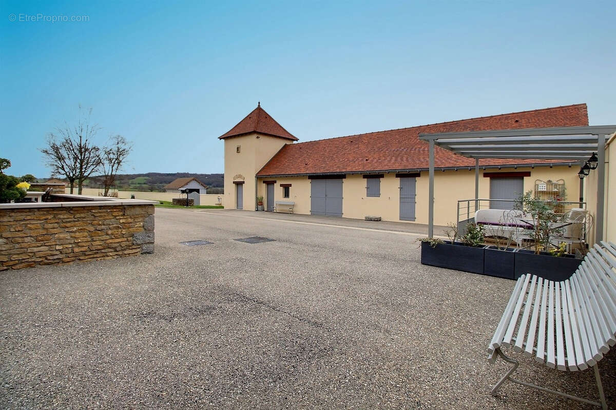 Maison à SAINT-MARCELIN-DE-CRAY