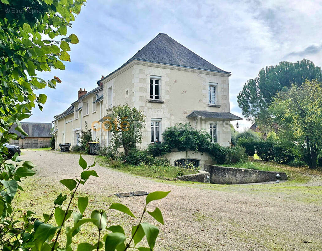 Maison à MONTBAZON