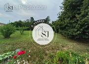 Terrain à ESTRABLIN