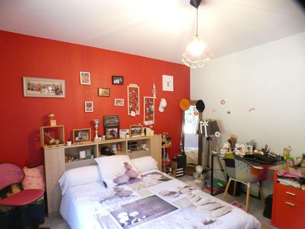 Maison à TERRASSON-LAVILLEDIEU