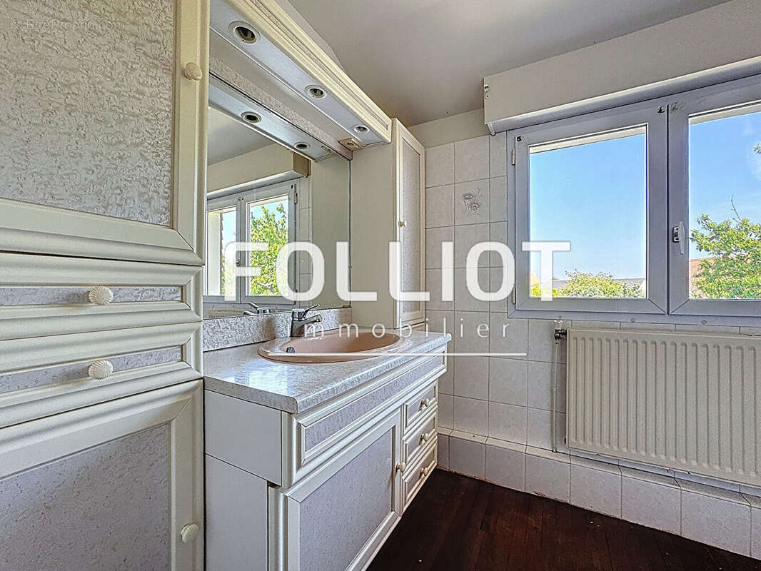 Maison à SAINT-GERMAIN-LA-BLANCHE-HERBE