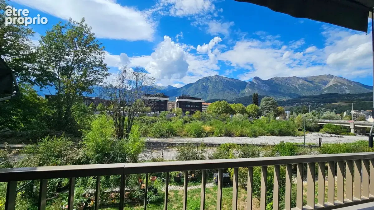 Appartement à ALBERTVILLE