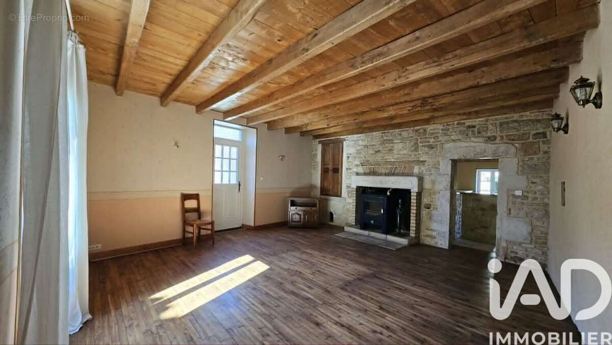 Photo 6 - Maison à COURCOME