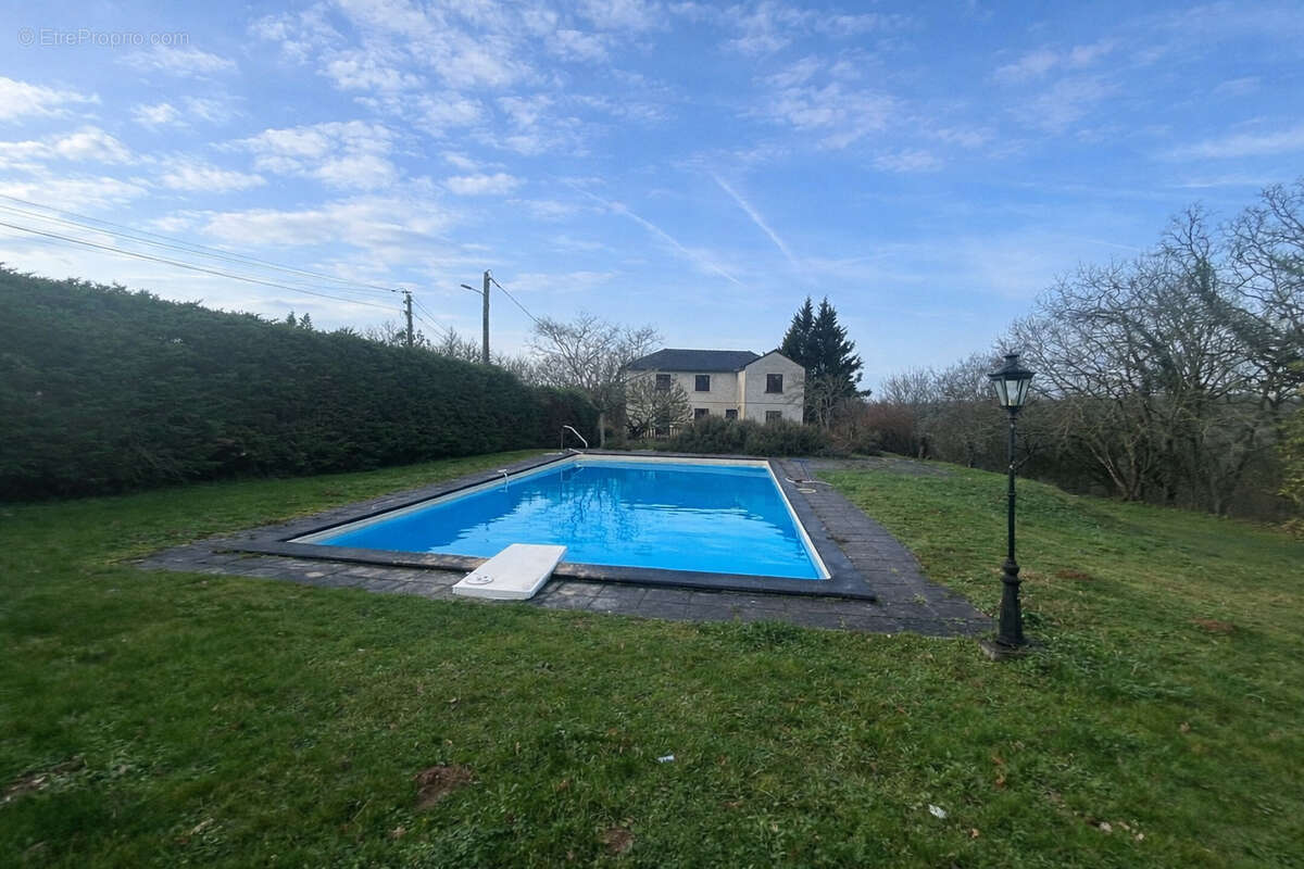 Maison à LE ROC