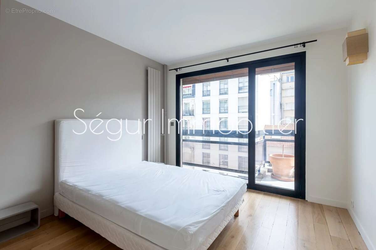 Paris XVe: Appartement 83m2 avec 2 balcons et un parking - photo 7