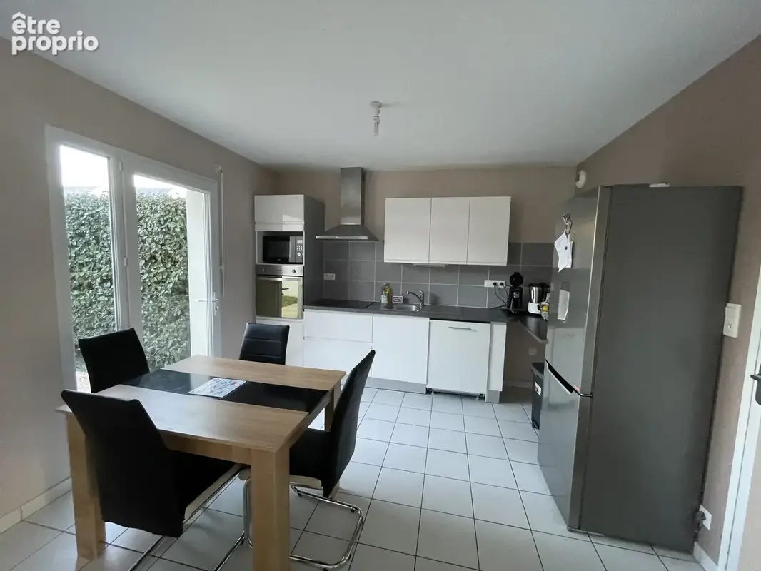 Maison fonctionnelle au calme avec la ville à portée de main - photo 2