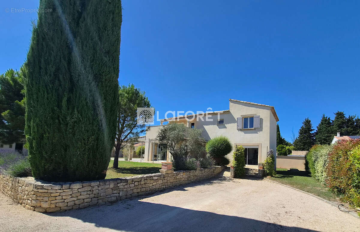 Maison L Isle Sur La Sorgue 6 pièce(s) 175 m2 - photo 4