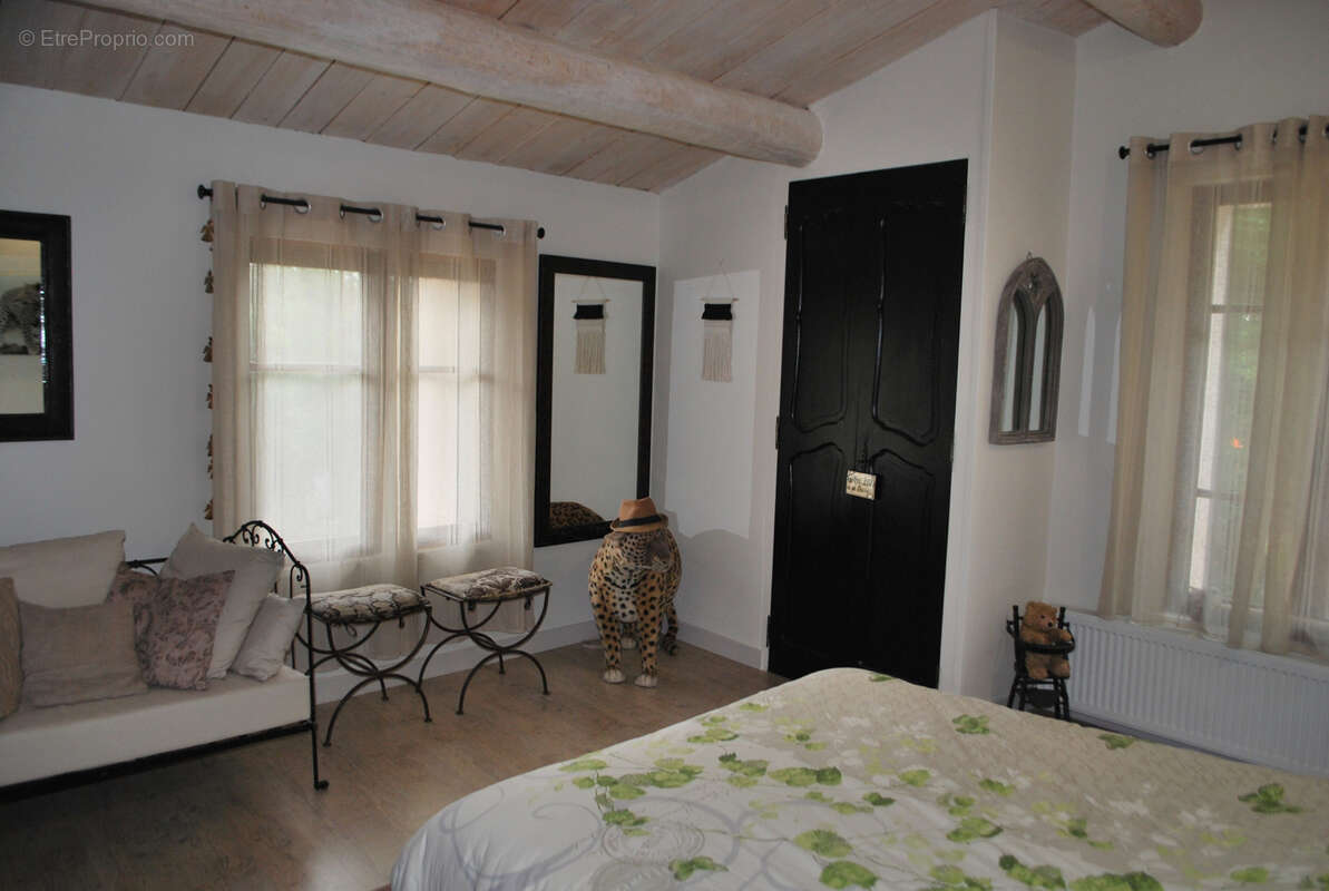 Maison à VILLECROZE