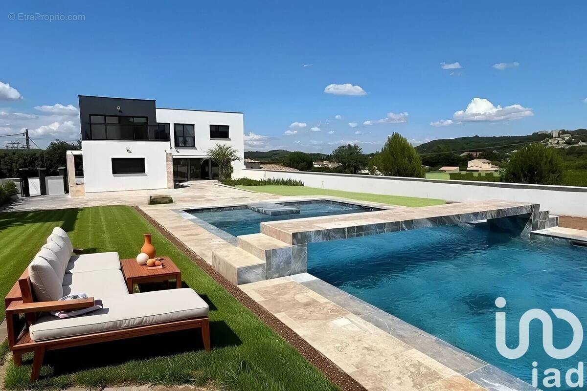 Photo 1 - Maison à VENEJAN