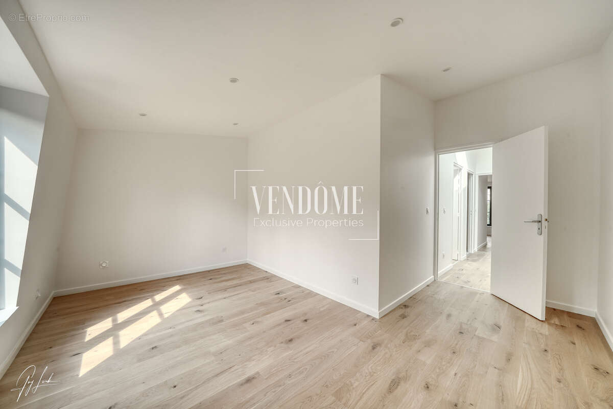 Appartement à SURESNES