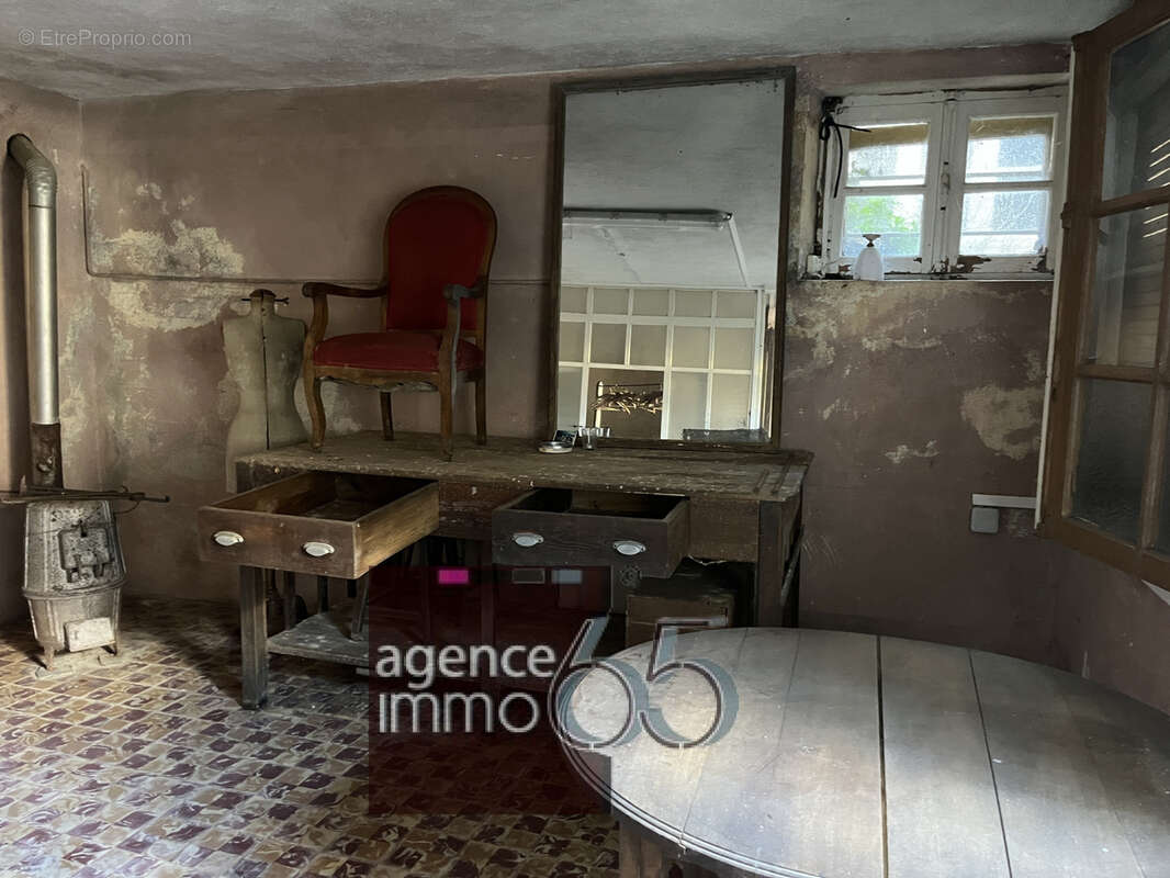 Maison à LUZ-SAINT-SAUVEUR