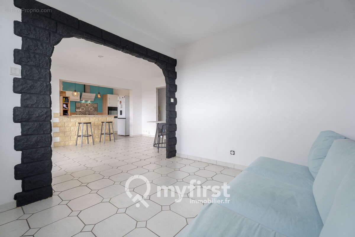 Bel appartement à la limite de la Garde sur Toulon. - photo 8