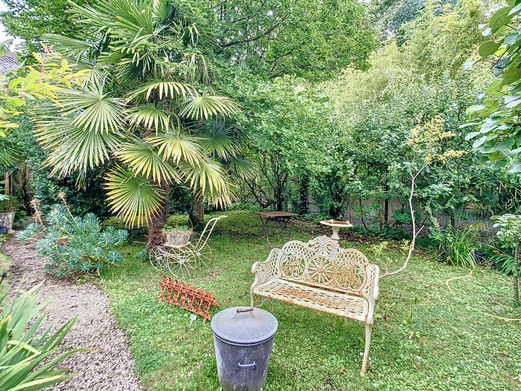 Maison à SAINT-SAUVEUR-LE-VICOMTE