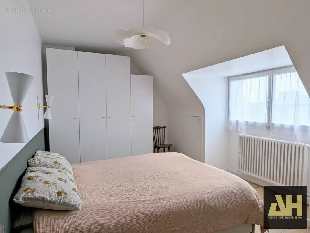 Maison à LE RELECQ-KERHUON