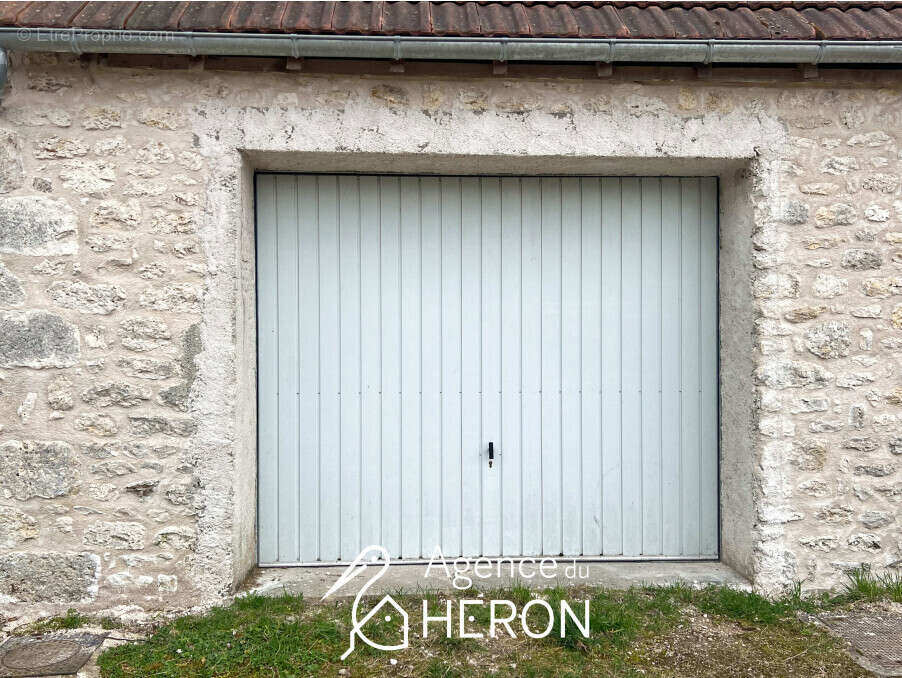 Maison à BEAUNE-LA-ROLANDE